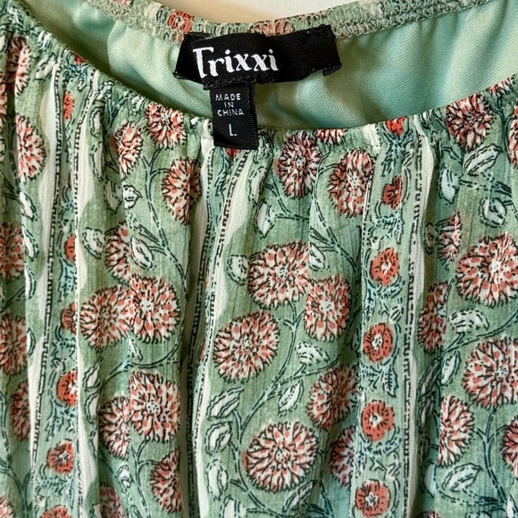 Trixxi Francesca’s Floral Green Smocked Cottagecore Boho Mini Dress- Large - Picture 5 of 6